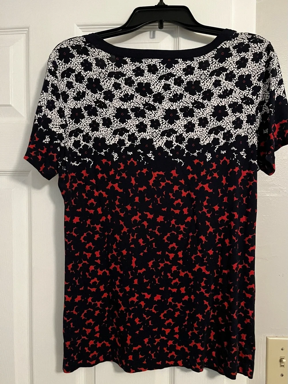 Tory Burch Floral Scoop Neck Logo Tee Shirt Red Black White Cotton Medium M